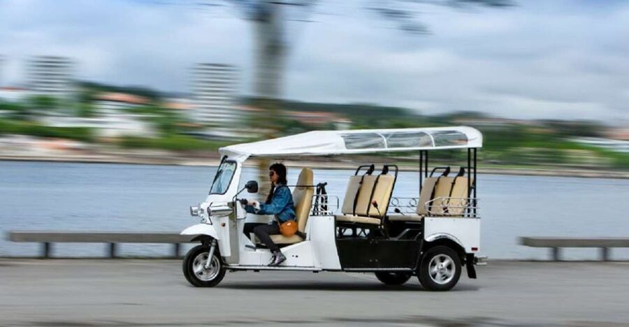 Porto: Private Sightseeing Tour by Electric Tuk Tuk - Price value and practical tips for your private group