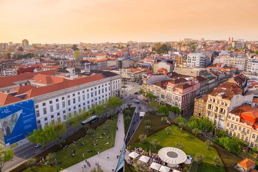 Porto: Private Sunset Walking Tour with Port Wine and Views - Starting at São Bento, then getting your Porto bearings fast