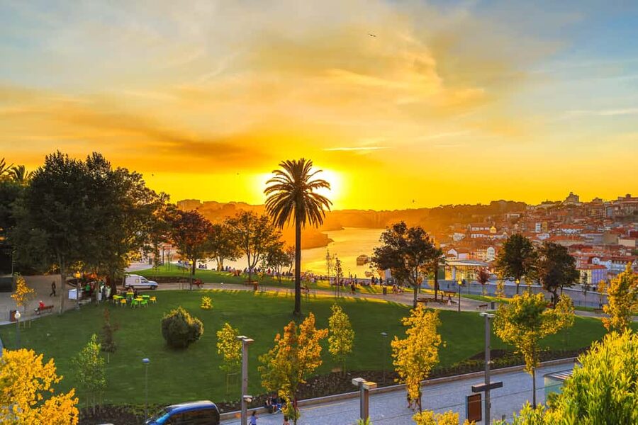 Porto: Private Sunset Walking Tour with Port Wine and Views - Clérigos Tower and the Sé Cathedral, iconic stops with real purpose