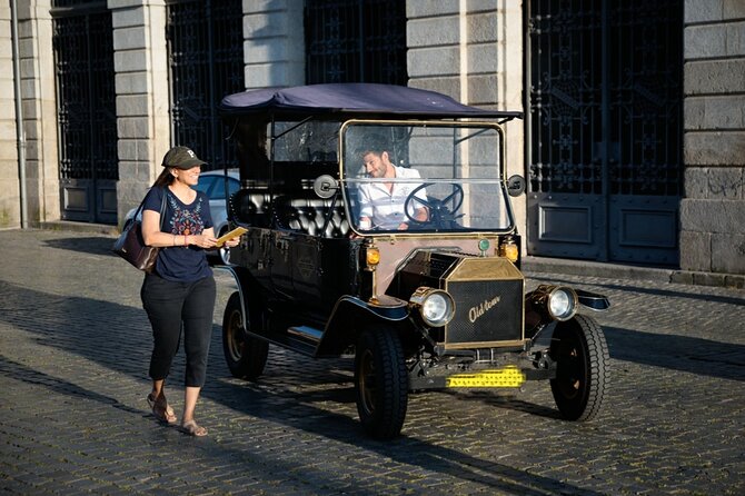 Porto:Private Tour of the Historic City in a Classic Ford T - Getting Oriented Fast: Cathedral to Theatre, Then On to the Porto Highlights