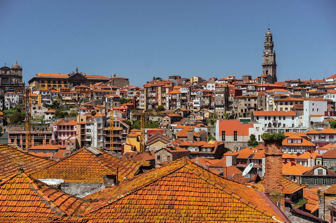 Porto PRIVATE TOUR With Locals: Highlights & Hidden Gems - Rua das Flores: The Flower Street That Smells Like History