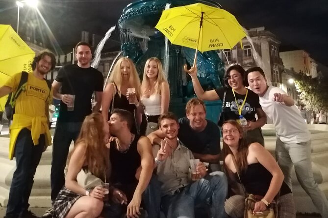 Porto Pubcrawl: 5h,7 Drinks,4 bars &Skip the line Club Entry - Porto Pubcrawl at 10pm, the Simple Plan That Works