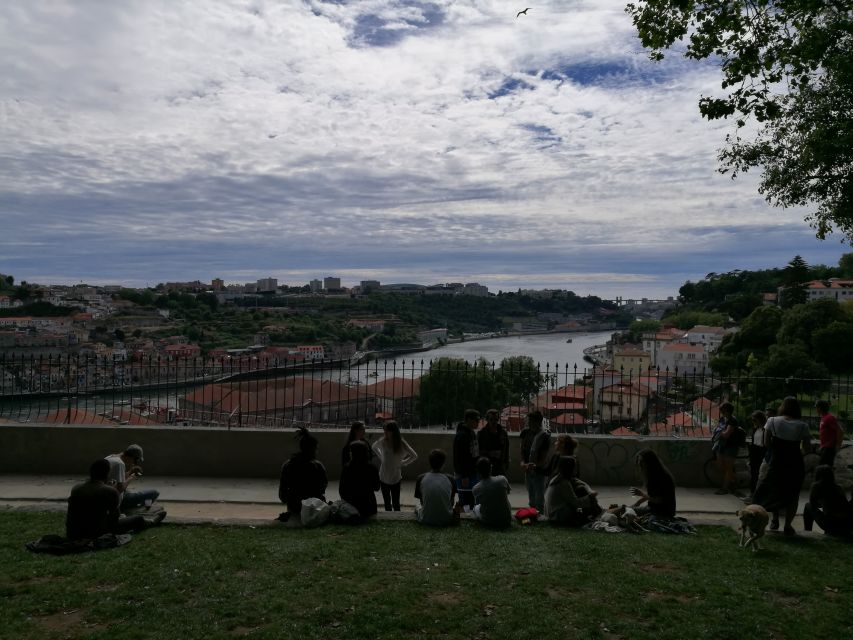 Porto: Riverside Panoramic E-Bike Tour - Should you book this Porto riverside e-bike tour?