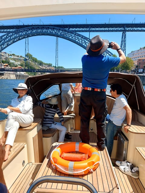 Porto: Six Bridges Douro River Cruise with Drinks - Six bridges from the Douro, not the crowded viewpoints