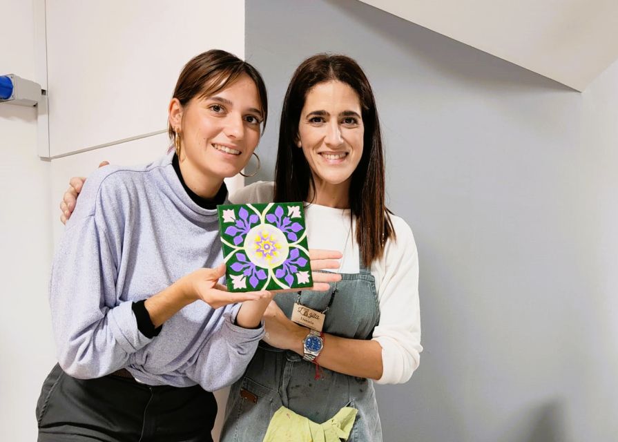 Porto: Tile Painting and Cocktails in Downtown Porto - Boiler Studio on Rua Chã 77, right by Porto’s Cathedral
