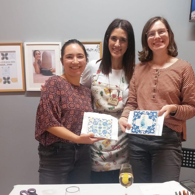 Porto: Tile Painting and Cocktails in Downtown Porto - Should you book this tile painting and cocktail workshop?