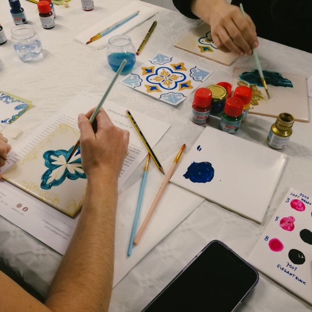 Porto: Tile-Painting Workshop with Porto Wine - Bainharia - Picking a stencil: replicas are a shortcut for beginners