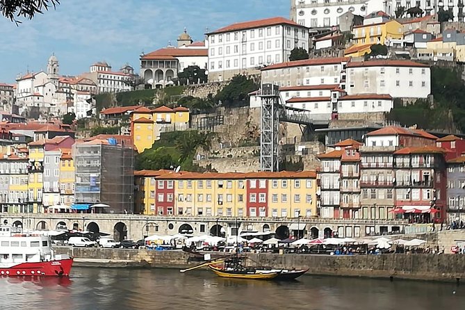 Porto to Lisbon Up to 4 Stops: Aveiro, Nazare, Fatima & Obidos - Óbidos: the walled fairytale town stop that steals the show