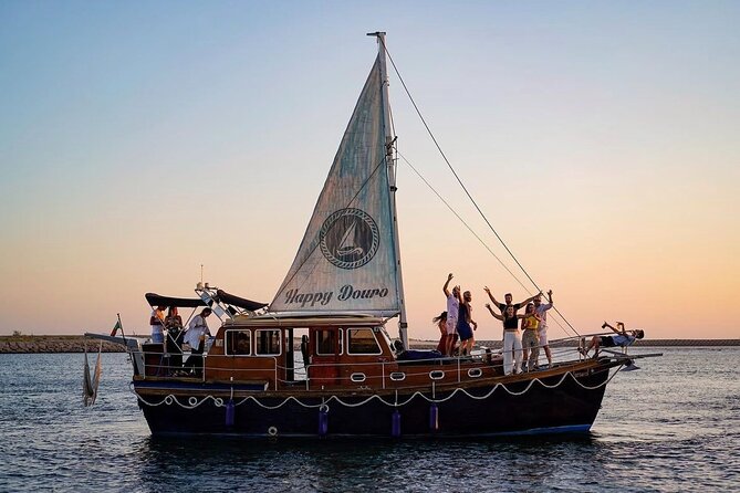 Porto: Tour on the Douro River in a Classic Boat - Hosts like Bruna and Helder, plus a small-group pace