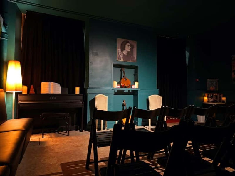 Porto: Traditional Fado Show at Sao Bento with Port Wine - Price and Value, When You Break Down What You Actually Get