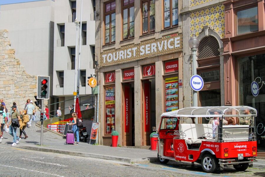 Porto: Tuk-Tuk Tour, Douro River Cruise, and Wine Tasting - Key things I’d note before you go