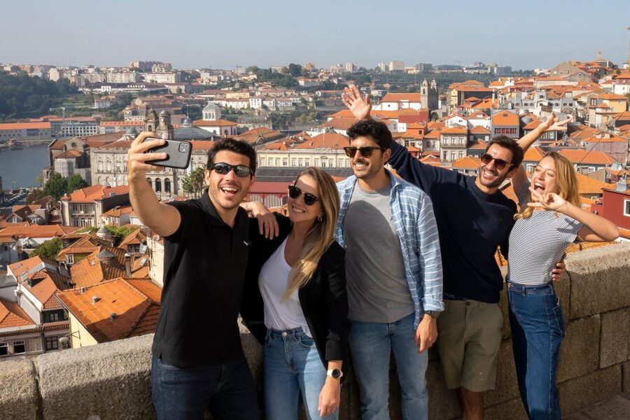 Porto: Walking Tour, Lello Bookshop, Boat and Cable Car - São Bento Station: the tiled history shortcut you will actually remember