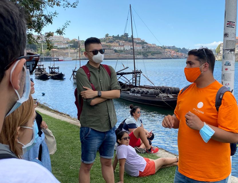 Porto: Wine Tasting with Tapas Walking Tour - Price and value, five tastings plus cellar access plus tapas