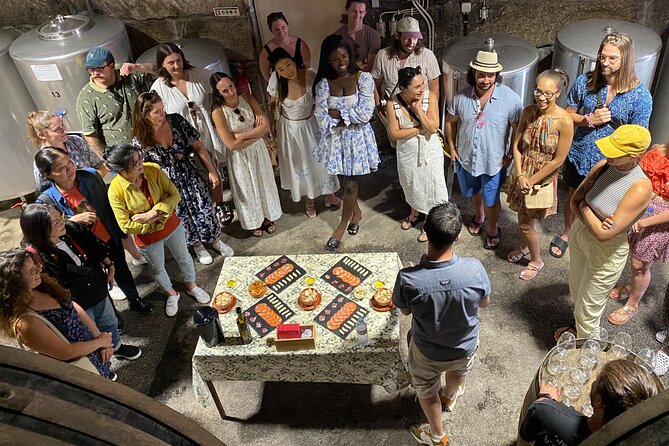 PREMIUM TASTING and TAPAS with GUIDED TOUR - Tapas pairing that actually supports the wine