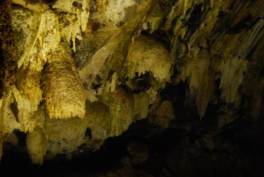 Private Caves tour with a Geologist - Timing matters: afternoon cave hours and seasonal closures