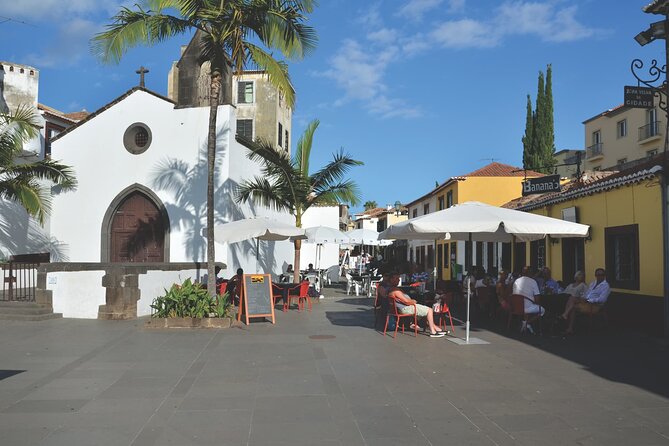 Private Express Tuk Tuk Tour Funchal Old Town & Toboggans - The guides: punctual pickup, quick answers, and queue help
