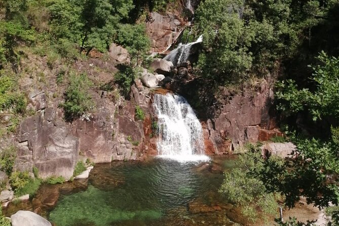 Private Geres National Park Tour with Lunch and Transfers - Inside the park: villages, animals, and why walking changes the day