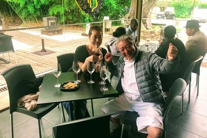 Private Lisbon Arrabida Wine Tour: Food & Wines, Mountain and Sea - Lunch in Azeitão: plan for local flavors, not a food-catalog price