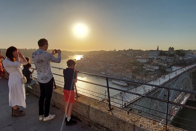 Private Porto Sightseeing by Vintage VW Kombi (up to 8 people) - The main loop: Foz into downtown, then ending at Serra do Pilar in Gaia