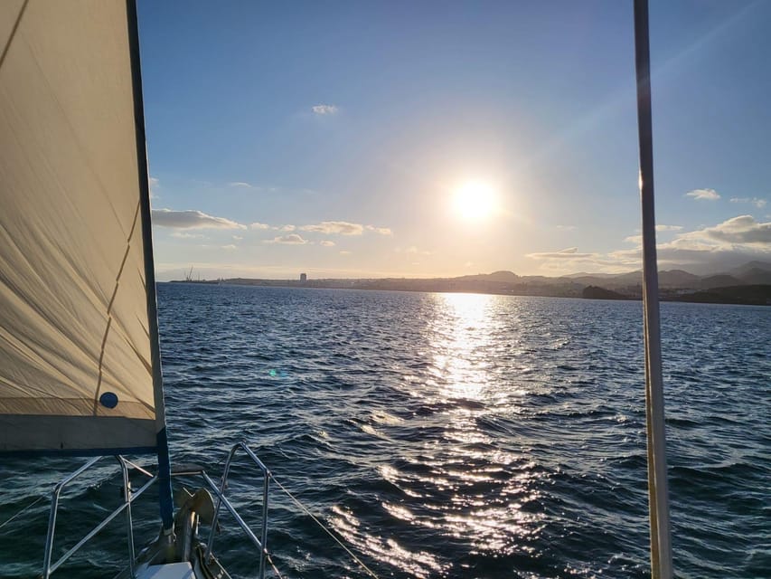 Private Sailing Sunset Tour PDL - Getting on board: where your stuff goes and why it matters