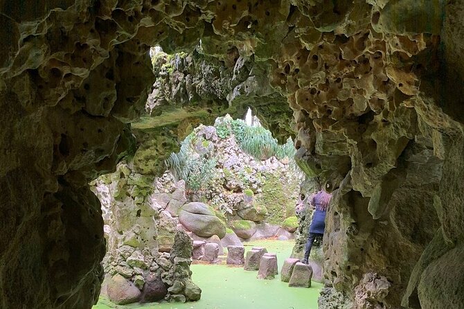 Private Tour Sintra from Lisbon Palaces of Pena and Regaleira - Pena Palace: what a guided visit fixes right away