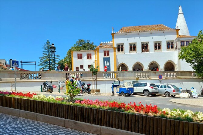 Private Tour Sintra, Palaces and Mountain Tuk Tuk(2 to 6 people) - Castelo dos Mouros: outside walls and a strategic story