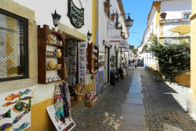 Prívate tour to Fátima, Batalha, Nazaré and Óbidos - Óbidos walled village: your one-hour payoff