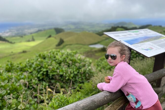 Private Tour Volcanic Lakes Sete Cidades and Lagoa do Fogo - Lagoa do Fogo from Pico da Barrosa: the high-point payoff