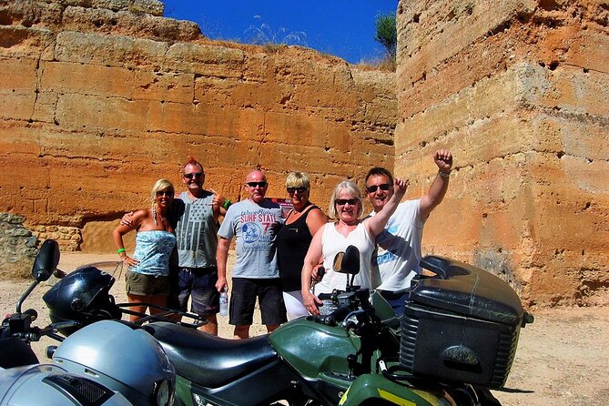 Quad Biking Adventure Tour in Albufeira - What to wear and pack for a dusty, sun-heavy ride