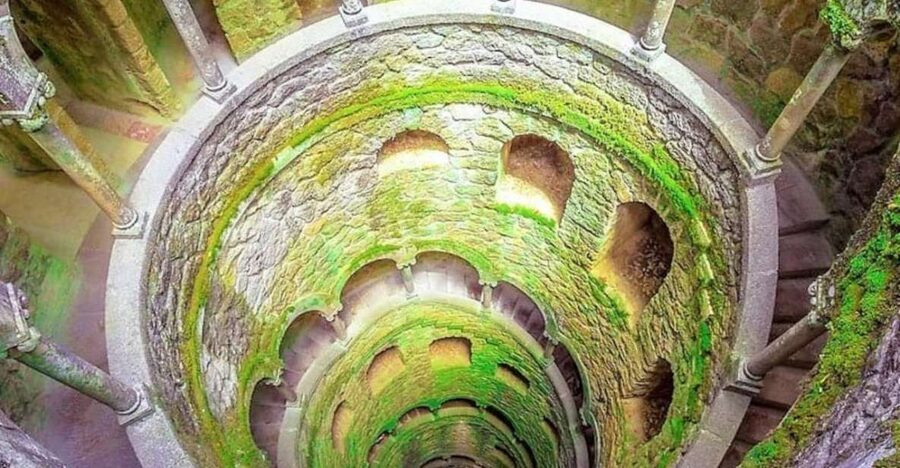 Quinta da Regaleira Skip-the-Ticket-Line Entry & Audioguide - First impressions at Quinta da Regaleira, why it feels like a story