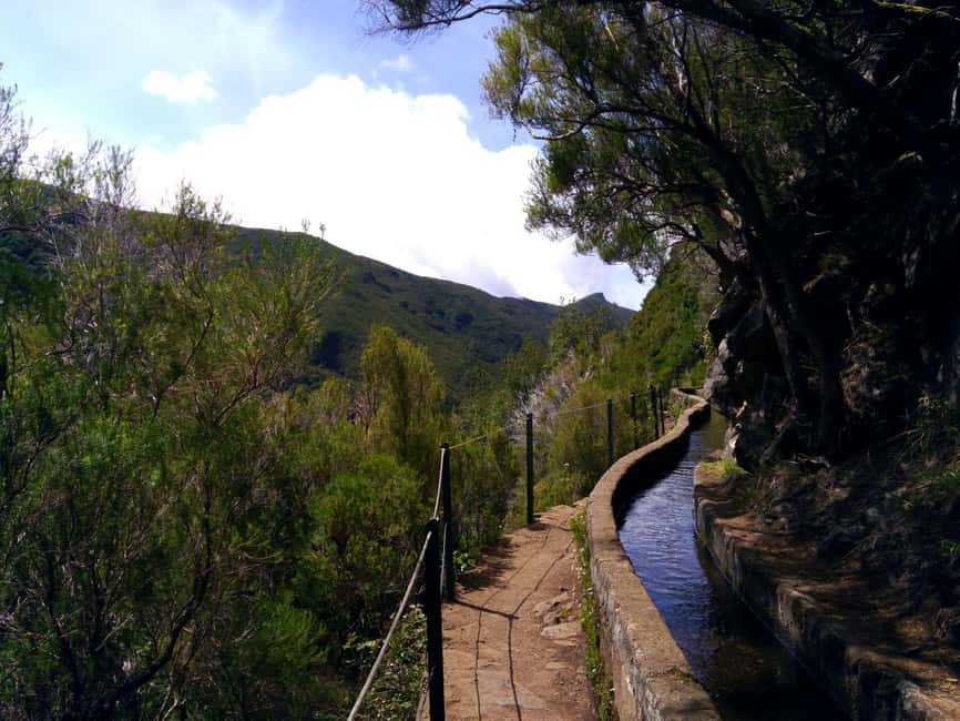 Rabaçal: 25 Fontes & Risco Levada Transfer Self-guided Hike - What to bring: the practical kit for 10 km of steps