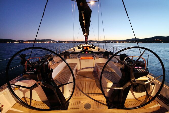 Sail & Dine Sailboat Tour With Sunset - Commerce Square, Ribeira Market, and Empire Square views from the river