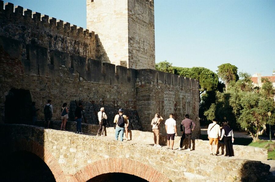 São Jorge Castle Skip-the-line Entry Ticket - Audio guide time, what to prioritize, and how long to stay