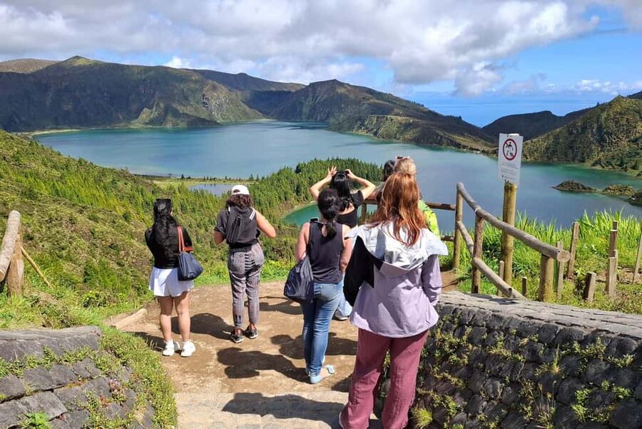 São Miguel: 2-Day Island Tour, Tea & Pineapple Plantation - Key highlights that shape the whole experience