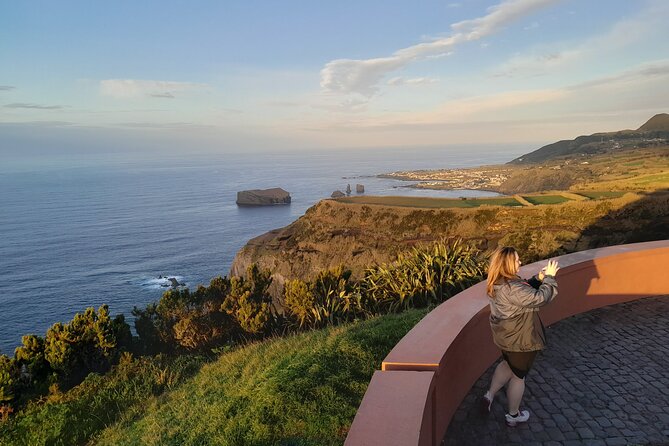 São Miguel 2-Day Tour: East & West Highlights Adventure - Lunches, tastings, and what to plan if you have dietary needs