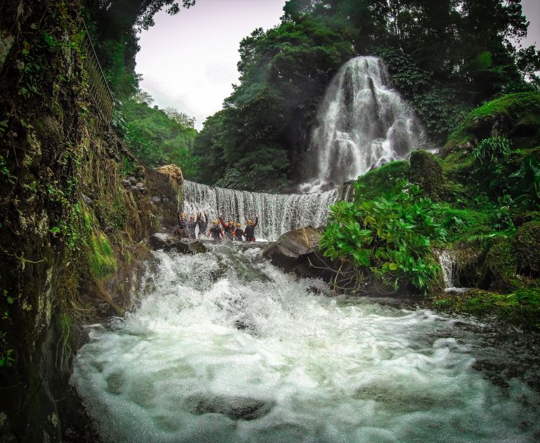Sao Miguel: Caldeiroes Canyoning Experience - The rest of the day: walking back, photo stops, and park sightseeing