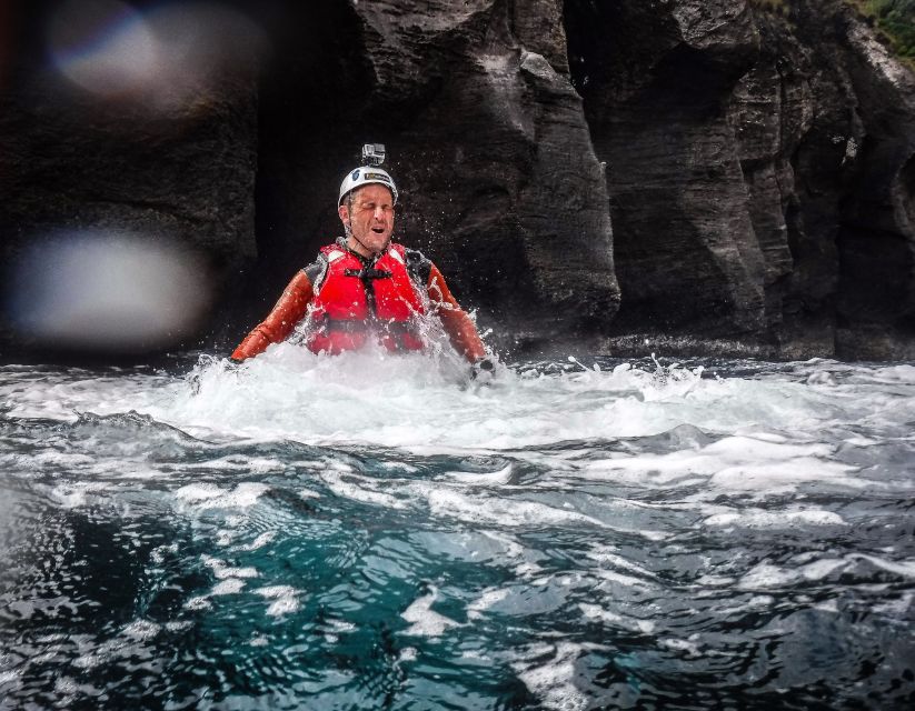 São Miguel: Coasteering Experience in Caloura - Caloura Coasteering on São Miguel: why this coastline feels special