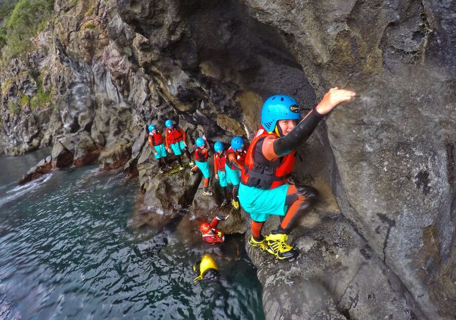 São Miguel: Coasteering Experience in Caloura - Safety briefing and the real meaning of “coasteering”