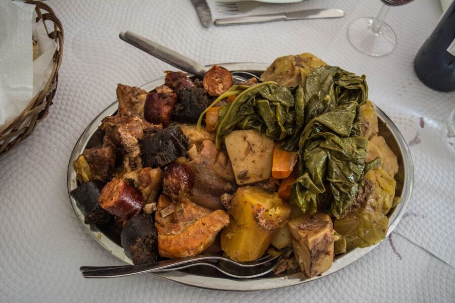 São Miguel East: Full-Day Van Tour with Lunch - Ribeira dos Caldeirões Waterfall: A Breather Between East Coast Stops