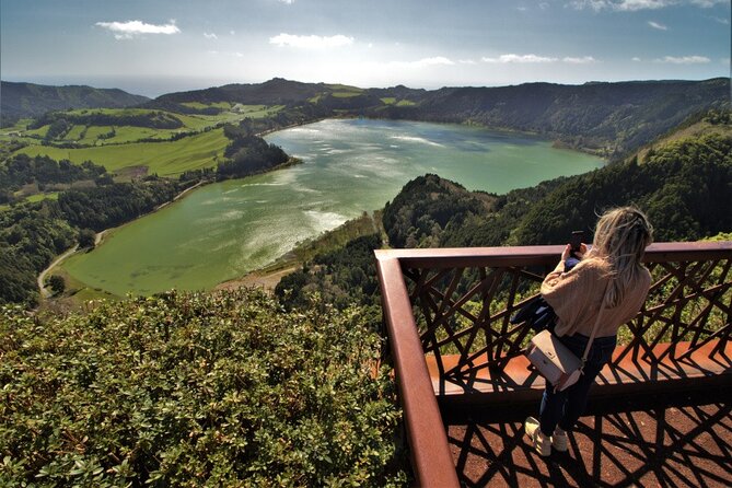 São Miguel East Van Tour with Lunch: Furnas & Nordeste - Meeting Up in Ponta Delgada and Getting Into the Day