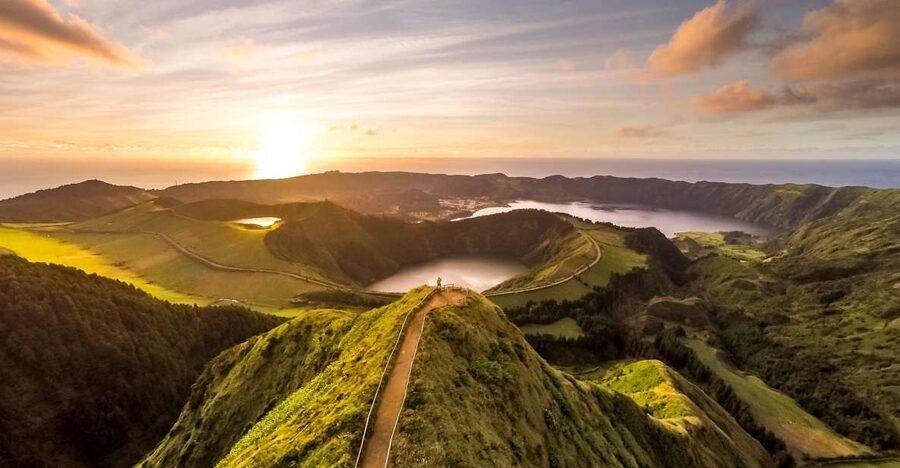 São Miguel: Full-Day Tour to Sete Cidades and Lagoa do Fogo - Key Things You’ll Notice on This São Miguel Day Trip