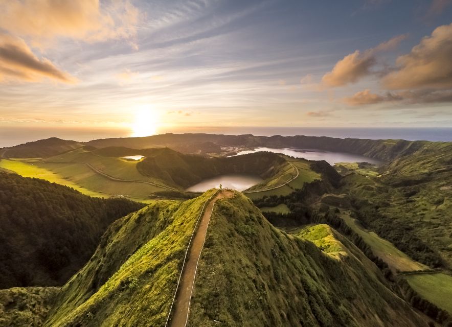 São Miguel: Full-Day Tour to Sete Cidades and Lagoa do Fogo - West-Coast Viewpoints: Pico de Carvão and the Two-Coast Feeling