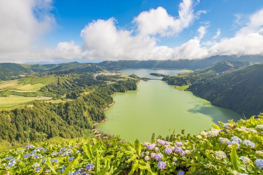 São Miguel: Full-Day Tour to Sete Cidades and Lagoa do Fogo - Lagoa do Fogo: Your Final Scenic Payoff