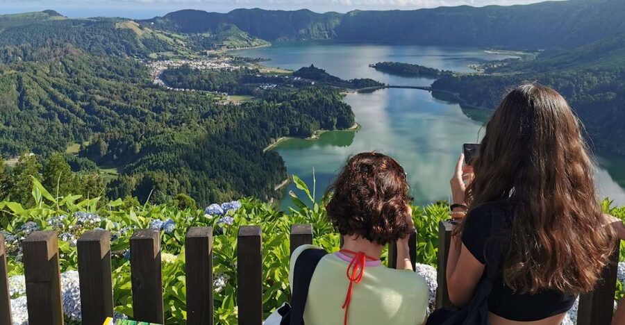 São Miguel Island: 2-Day Guided Island Tour with Meal Add-on - Day 1 Part Two: Furnas Volcano, Heat, and Thermal Pool Time