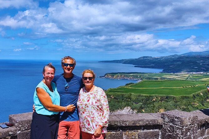 São Miguel: Majestic North Tour (Local Lunch Incl.) - Stop 4: Porto Formoso Tea Factory, hot or cold organic tea tasting