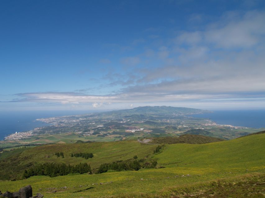 São Miguel West: Sete Cidades and Fogo Tour with Lunch - Caldeira Velha Hot Springs Stop, Swimming Time, and the Entry Catch