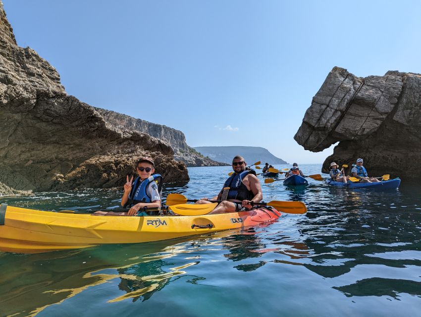 Sesimbra: Arrabida Natural Park & Caves Guided Kayaking Tour - Kayaking Through Arrábida Natural Park Caves (85 Minutes of Views)