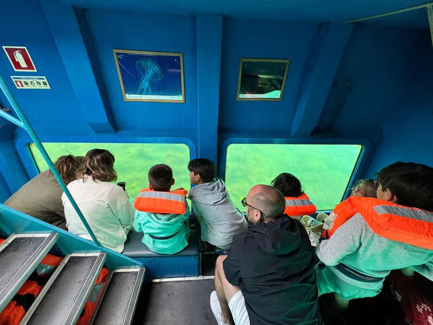 Sesimbra: Family Friendly Boat Sea Tour w/ Submarine Vision - Cruising the Sesimbra Coast, Stop by Stop