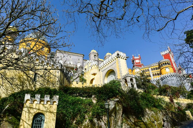 Sintra and Cascais Full Day Private Tour from Lisbon - Food on the coast: how guides turn downtime into a highlight