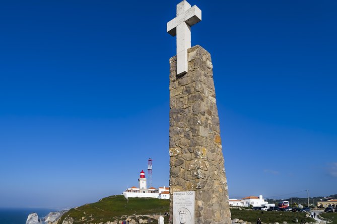 Sintra and Cascais Small Group Tour in a Van With Tickets - Sintra Centro Historico: UNESCO Streets in One Hour